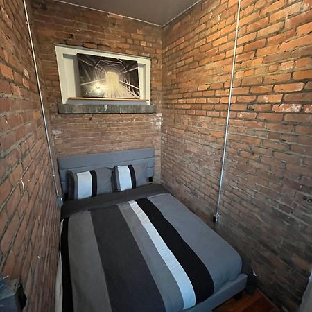 2 Bedroom Stylist Apartment ديترويت المظهر الخارجي الصورة